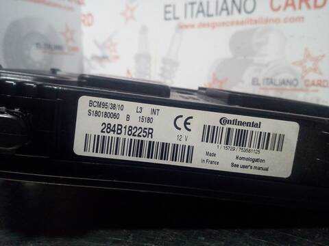 Foto 3ª: Caja Reles Fusibles Renault Megane LIFE BERLINA 116CV 85KW III BERLINA 5 P [H5F F4] (2016)