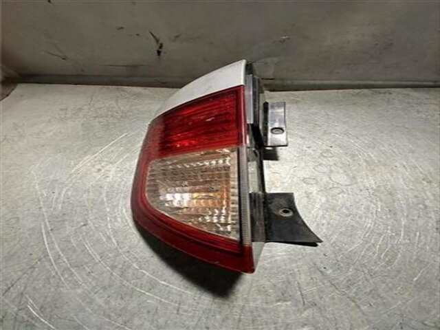 Piloto Trasero Izquierdo Ssangyong Kyron 2.0 200 XDI LIMITED 4WD [2.0 LTR. - 104 KW TD-KAT]