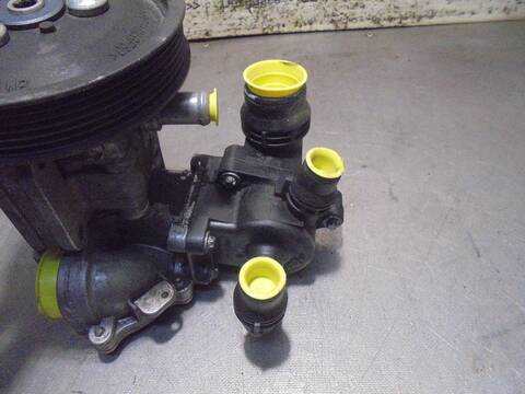 Foto 2ª: Bomba de Direccion Bmw Serie 3 315 316TI 115CV 85KW [N42B18A] (2002)