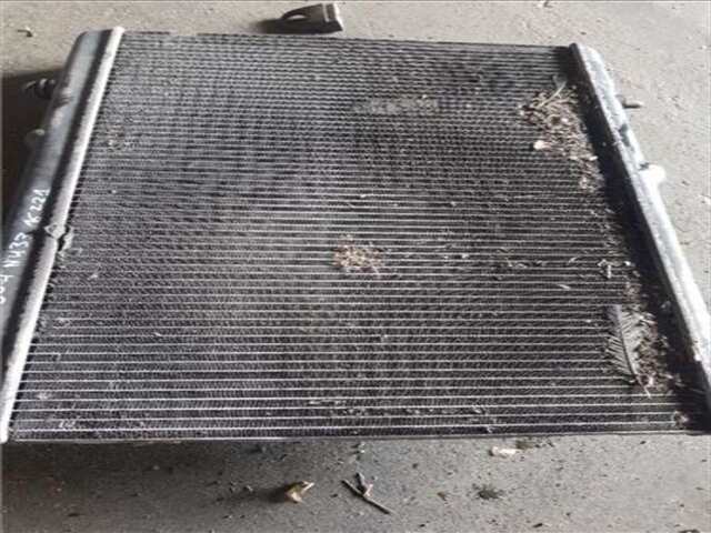 Foto 3ª: Radiador Motor Peugeot 307 2.0 X-LINE [2.0 LTR. - 100 KW 16V HDI FAP CAT (RHR - DW10BTED4)] [RHR (DW10BTED4)]