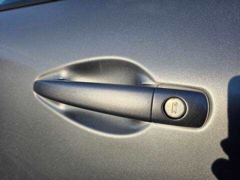 Maneta Exterior Delantera Izquierda Peugeot 2008 HMZ