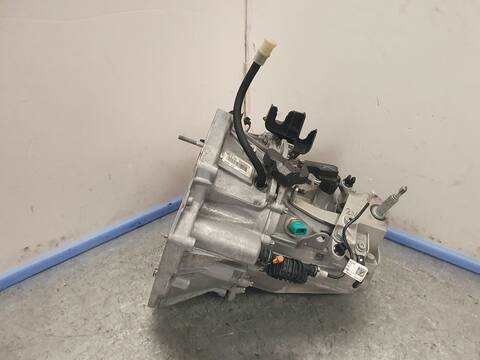 Foto 3ª: Caja Cambios Renault Clio BUSINESS 86CV 63KW [K9KU872] (2020)