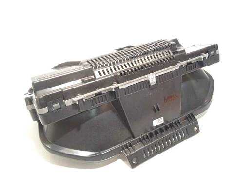 Foto 4ª: Cuadro de Instrumentos Volvo V60 MOMENTUM 150CV 110KW FAMILIAR [D4204T16] (2019)