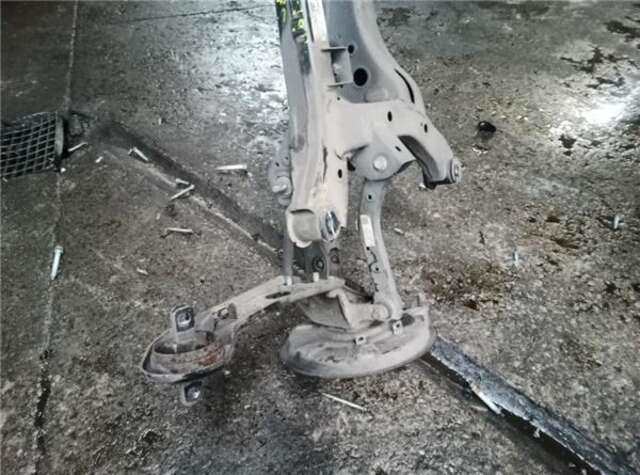 Foto 2ª: Puente Trasero Hyundai Tucson 1.6 ESSENCE 2WD [1.6 LTR. - 85 KW CRDI CAT (1598 CM3)] [D4FE]