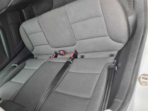 Foto 2ª: Asientos Traseros Audi A3 1.6 TDI ATTRACTION 105CV 77KW [CAYC] (2011)