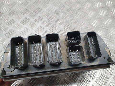 Foto 3ª: Centralita Motor ECU Bmw i8 I8 PURE IMPULSE 231CV 170KW [B38K15A] (2015)