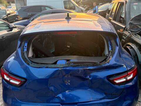 Foto 3ª: Alerón Trasero Renault Clio K9K638 (2019)