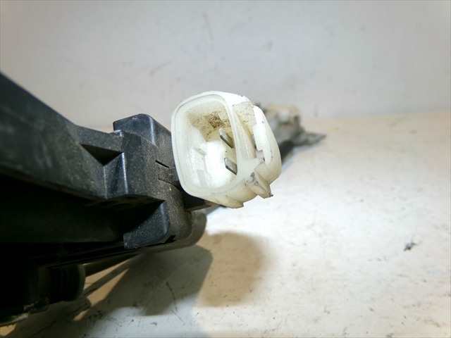 Foto 4ª: Elevalunas Eléctrico Trasero Izquierdo Kia Carnival 2.9 CRDI 2006-2011 [J3] (2009)