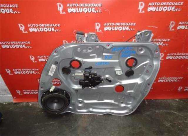 Elevalunas Eléctrico Delantero Derecho Kia Carens 2.0 CRDI