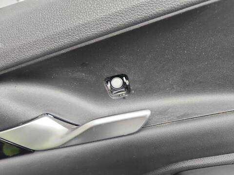 Foto 2ª: Tapizados Cartoneras Volkswagen Tiguan 2.0 TSI 4MOTION 204CV 150KW [DNNE] (2025)