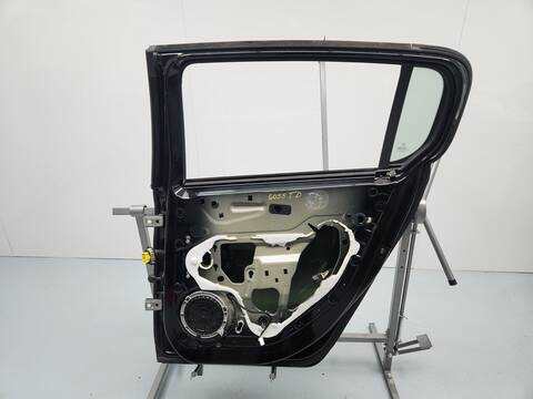 Foto 3ª: Puerta Trasera Derecha Peugeot 308 ACTIVE 119CV 88KW [BH01] (2015)