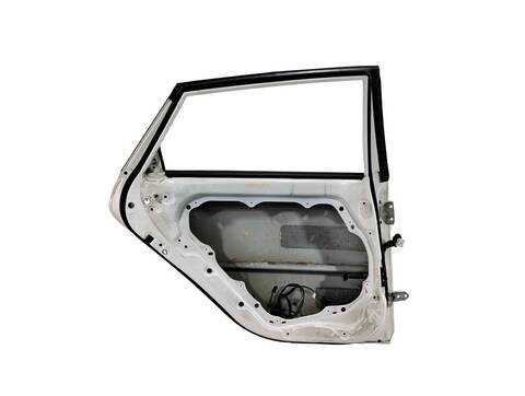 Foto 2ª: Puerta Trasera Izquierda Hyundai i40 1.7 CRDI CAT 136CV (2011)