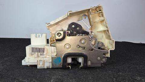 Cerradura Puerta Trasera Izquierda Mercedes Clase B 150 640940