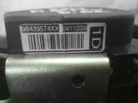 Foto 2ª: Cinturón Delantero Derecho Peugeot 407 PREMIUM 140CV 103KW [RHR] (2006)