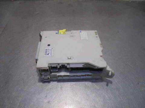 Caja Reles Fusibles Lexus IS 220D 177CV 130KW