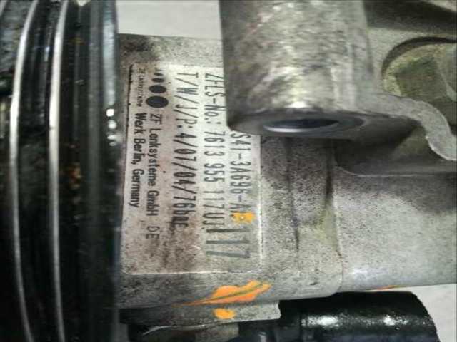 Foto 4ª: Bomba de Direccion Ford Focus GHIA BERLINA 101CV 74KW [FYDB] (2003)