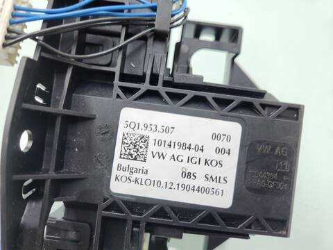 Foto 2ª: Mando Multifuncion Volkswagen Golf SPORT R-LINE 150CV 110KW [DPCA] (2020)