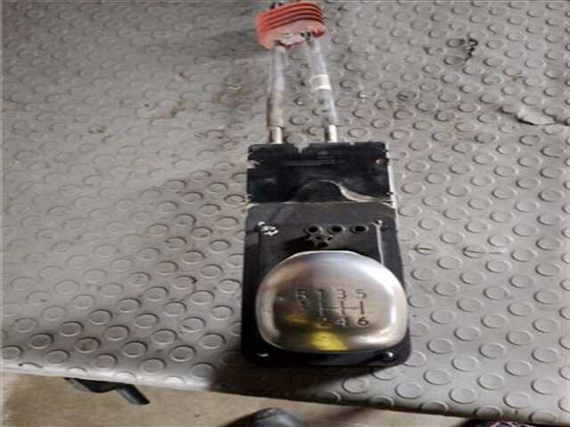 Foto 3ª: Palanca de Cambio Peugeot 308 1.6 ACTIVE [1.6 LTR. - 85 KW 16V E-HDI FAP] [9h05]