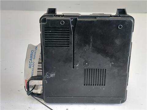Foto 3ª: Centralita BSM Renault Scenic 1.9 DCI JM12 JM0G) 120CV 88KW JM) [F9Q 812] (2004)