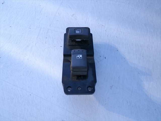 Botonera Elevalunas Ssangyong Kyron 2.0 XDI 2006-2009