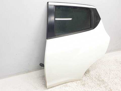 Foto 3ª: Puerta Trasera Izquierda Nissan Juke N-TEC (2010)