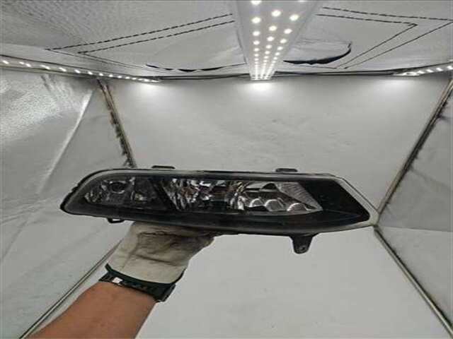 Foto 3ª: Faro Antiniebla Delantero Derecho Volkswagen Polo 1.0 ADVANCE BMT [1.0 LTR. - 55 KW] [CHYB]