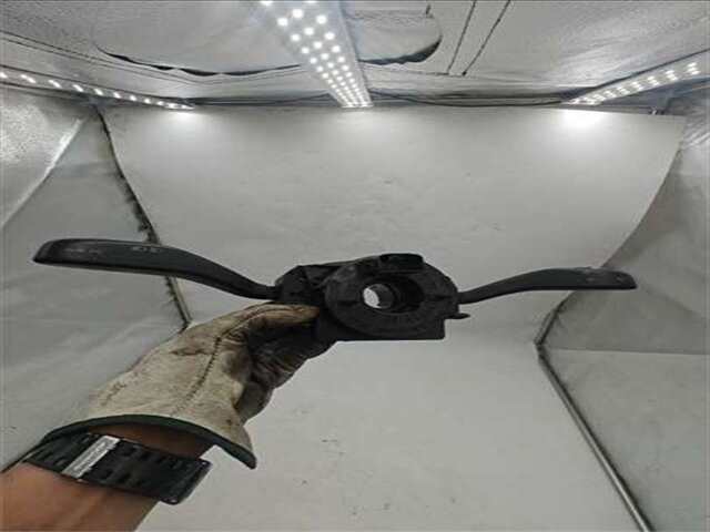 Mando Multifuncion Volkswagen Polo 1.4 TRENDLINE [1.4 LTR. - 55 KW 16V]