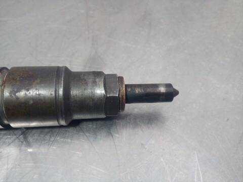 Foto 3ª: Inyectores Skoda Octavia 1.9 TDI BERLINA 110CV 81KW