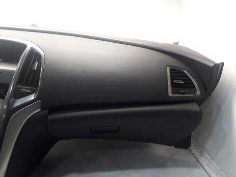 Foto 3ª: Salpicadero Opel Astra 1.7 16V CDTI 125CV 92KW (2012)