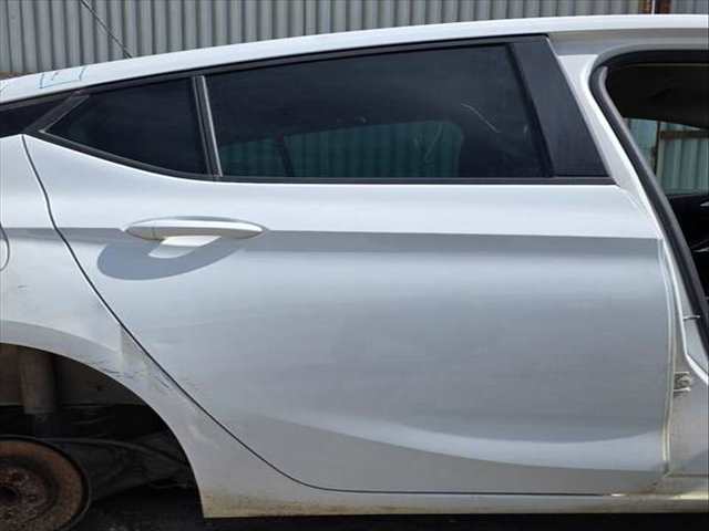 Puerta Trasera Derecha Opel Astra DYNAMIC START/STOP 105CV 77KW