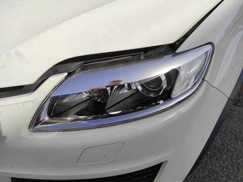 Faro Izquierdo Audi Q7 BTR