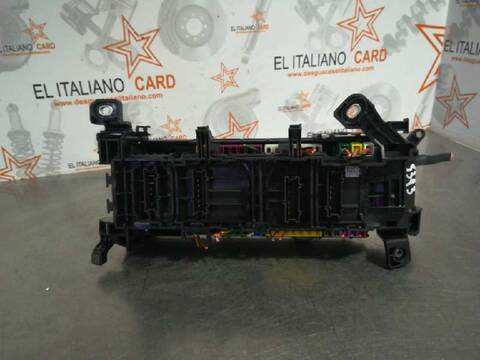 Foto 4ª: Caja Reles Fusibles Mercedes Clase A 140 A 180 CDI BLUEEFFICIENCY 176.012) 109CV 80KW [K9K] (2016)