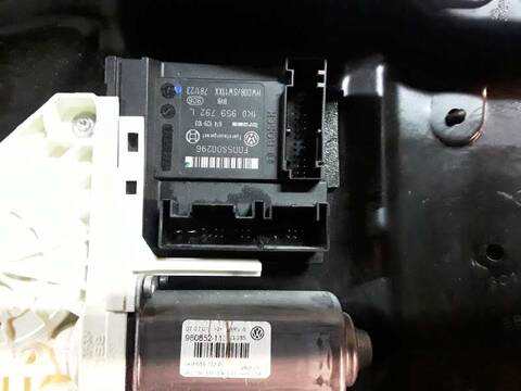 Foto 3ª: Elevalunas Eléctrico Delantero Derecho Volkswagen Passat EDITION 2.0 TDI 140CV