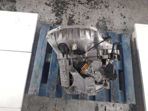 Foto 2ª: Caja Cambios Ford Focus 1.8 TDDI TD CAT BERLINA 90CV 66KW (2000)