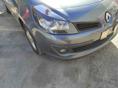 Foto 3ª: Paragolpes Delantero Renault Clio K9K766 (2005)
