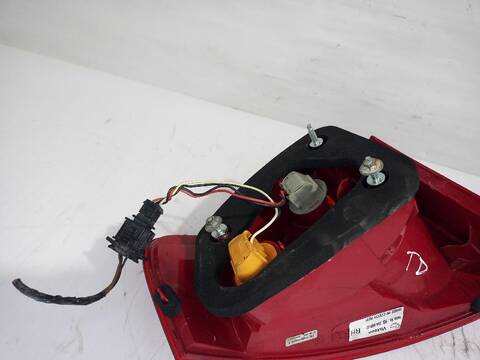 Foto 3ª: Piloto Trasero Derecho Seat Altea FAMILY 105CV [BXE] (2006)