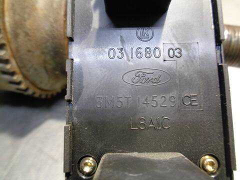 Foto 2ª: Botonera Elevalunas Ford Focus GHIA BERLINA 109CV 80KW [G8DA] (2005)