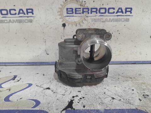 Foto 3ª: Caja Mariposa Peugeot 208 1.6 BLUE-HDI FAP 75CV [BH02] (2012)