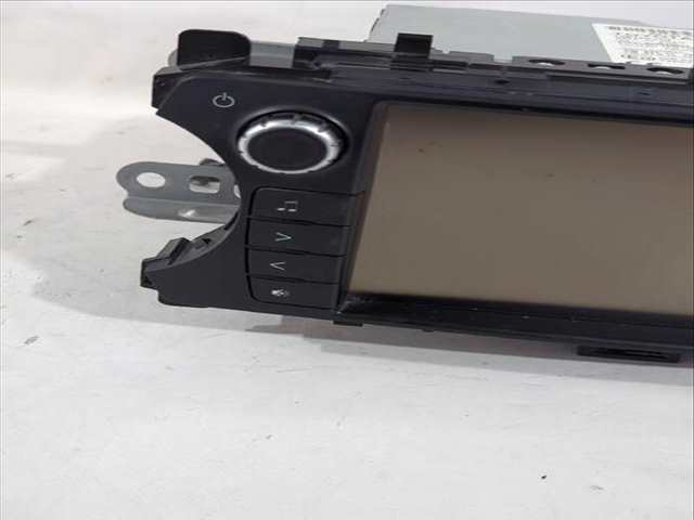 Foto 2ª: Pantalla Multifuncion Toyota Yaris 1.5 NSP131_) 112CV [2NR-FKE] (2010)