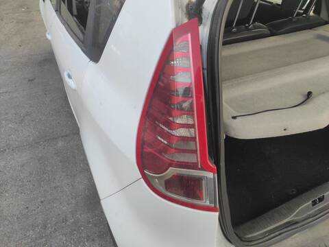 Piloto Trasero Izquierdo Renault Scenic K9K832