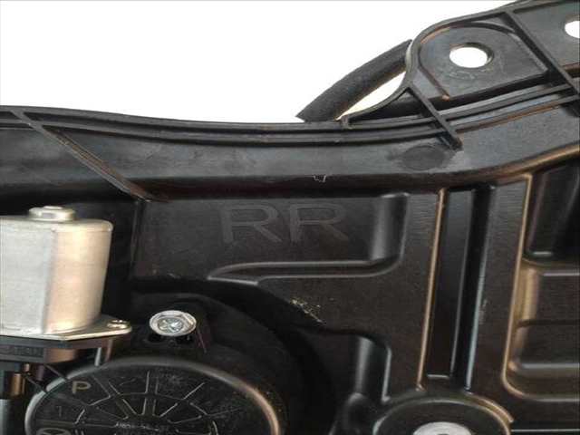 Foto 3ª: Elevalunas Manual Trasero Derecho Mazda 6 2.2 MZR-CD GH10) (2007)