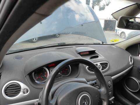 Salpicadero Renault Clio K9K766