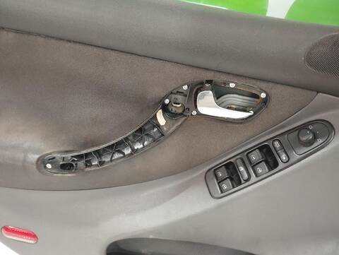 Foto 3ª: Puerta Delantera Izquierda Seat Toledo 1.9 TDI 110CV [AHF] (1999)
