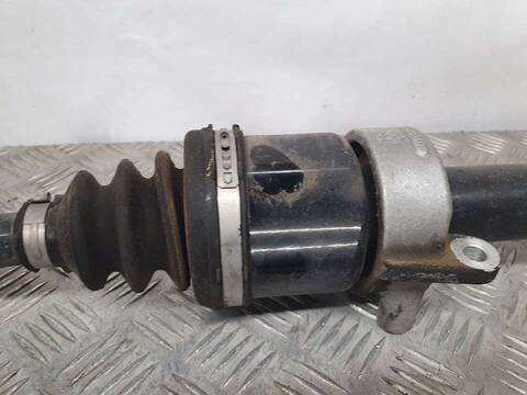 Foto 3ª: Transmision Trasera Derecha Bmw i8 I8 PURE IMPULSE 231CV 170KW [B38K15A] (2015)