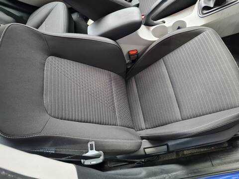 Asiento Delantero Derecho Hyundai i20 KLASS 100CV 74KW