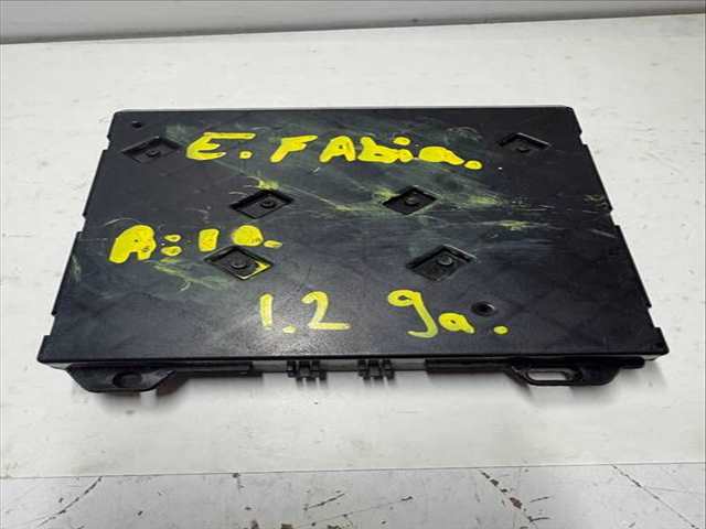 Foto 3ª: Centralita Motor ECU Skoda Fabia VERSION INDEFINIDA (2013)