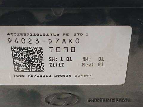 Foto 3ª: Cuadro de Instrumentos Hyundai Tucson ESSENCE 2WD 132CV 97KW [G4FD] (2019)