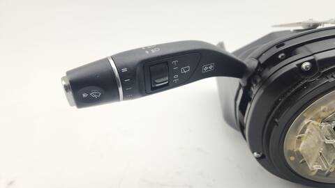Foto 2ª: Mando Multifuncion Mercedes Clase G 230 GLA 200 CDI - D 156.908) 136CV 100KW (2018)