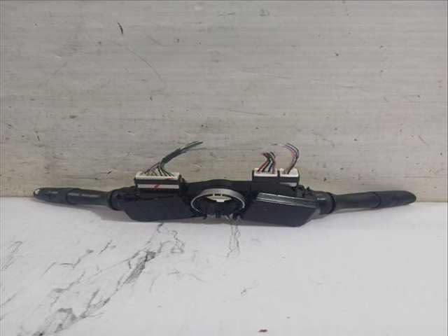 Foto 3ª: Mando Multifuncion Toyota Auris 1.33 DUAL-VVTI NRE150_) 101CV [1NR-FE] (2006)