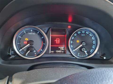 Foto 4ª: Cuadro de Instrumentos Toyota Auris ACTIVE 132CV 97KW [1ZR] (2014)